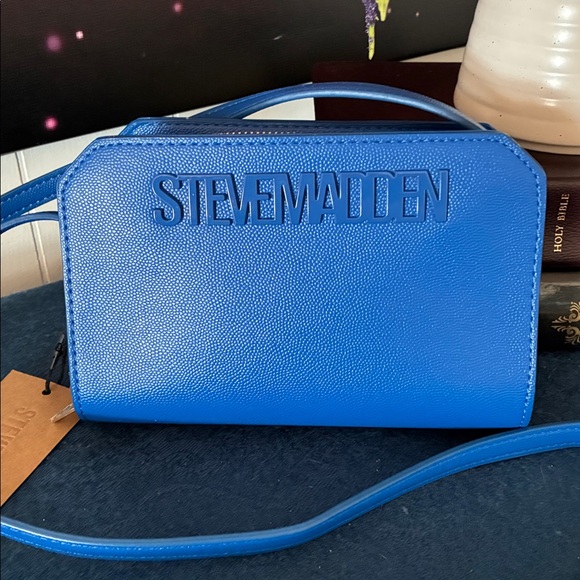 Steve Madden Handbags - Steve Madden BKarlee Crossbody